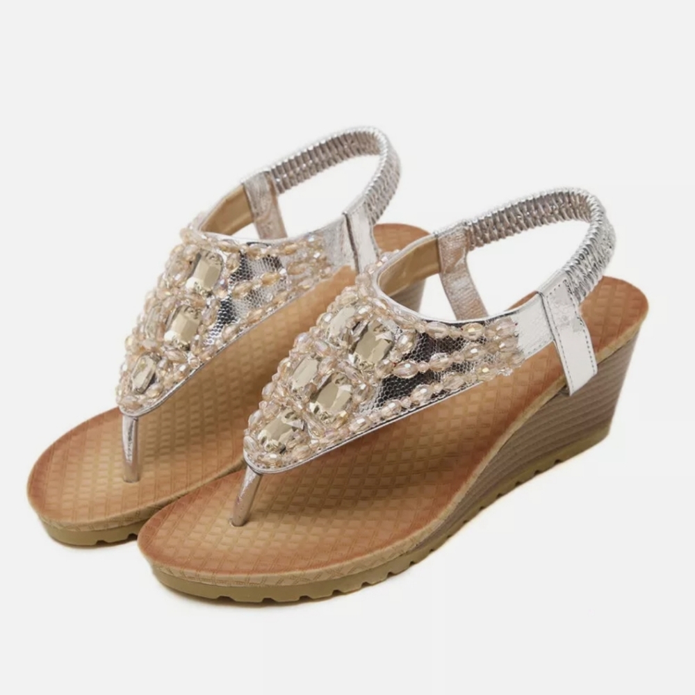 Size 8.5 women's rhinestones sandals